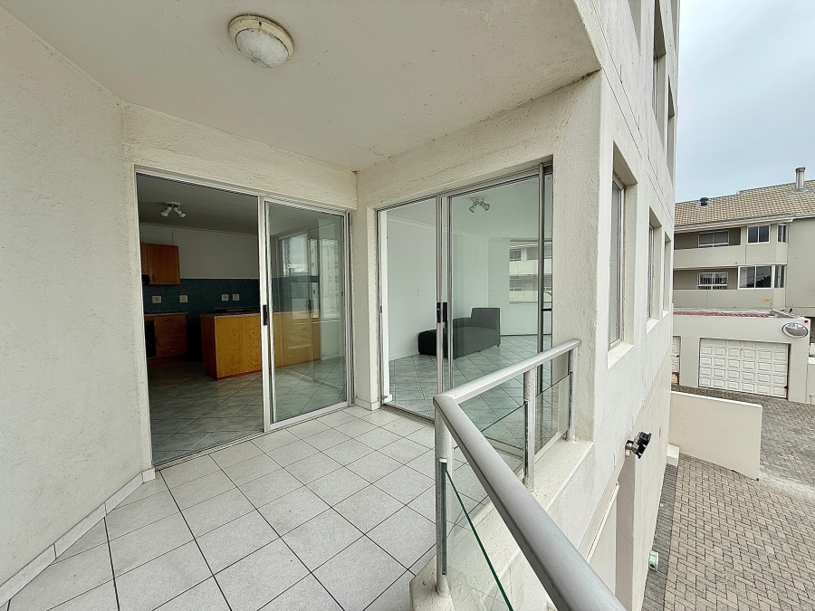 2 Bedroom Property for Sale in Beachfront Western Cape